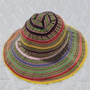 GAP summer baby hat 0-6 months.